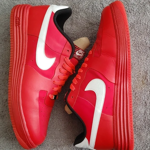 Nike Air Force 1 Lunar 'University Red' - Picture 3 of 7